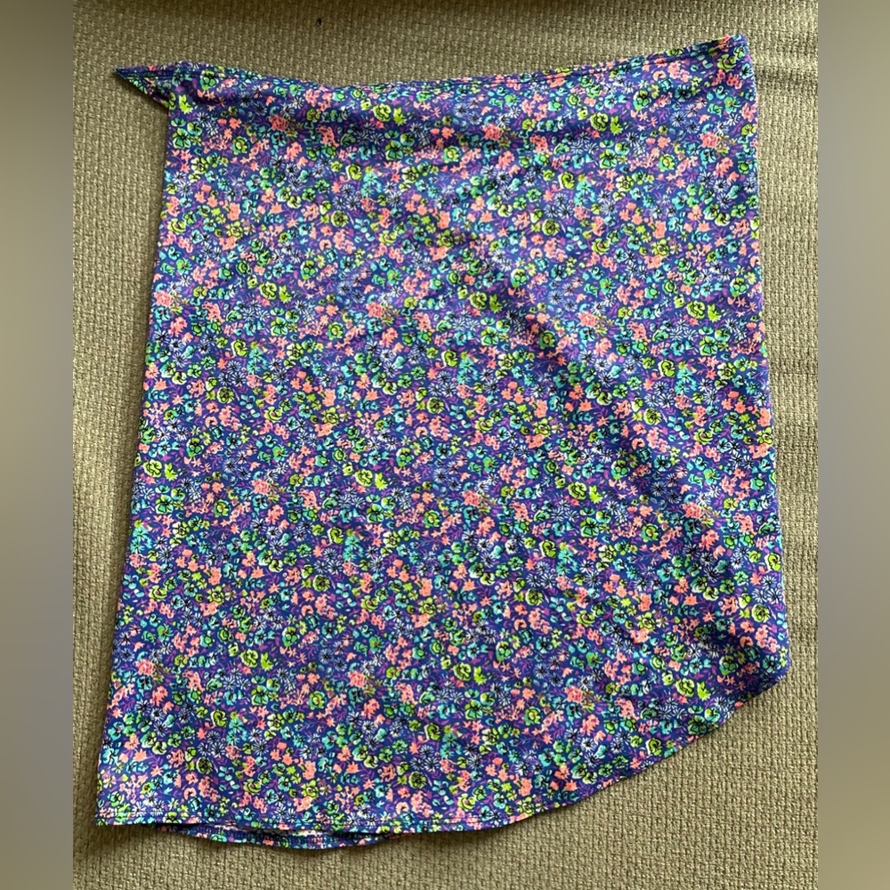 🩱2/$16🩱VINTAGE EUC asymmetric Stretch multicolor mini side-tie coverup - Picture 2 of 11